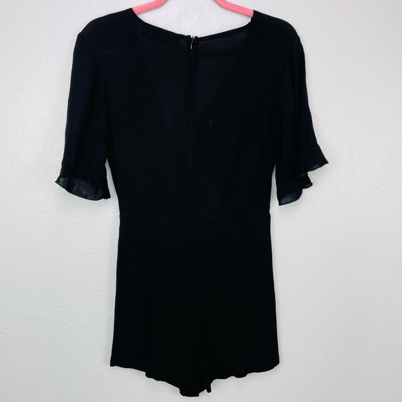 NWT MISSGUIDED BLACK TIE FRONT KIMONO SLEEVE PLAYSUIT ROMPER - Picture 9 of 10